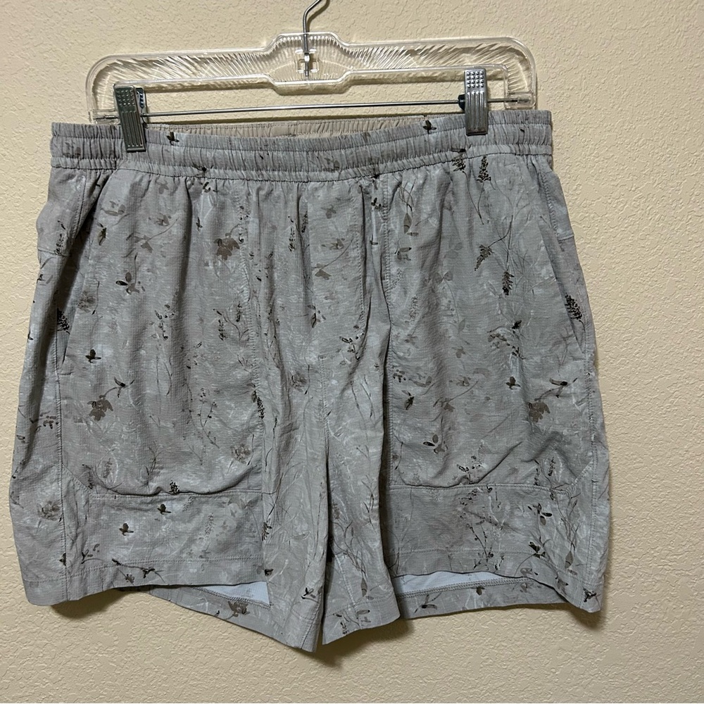 Lululemon License to Train Linerless Shorts 7”